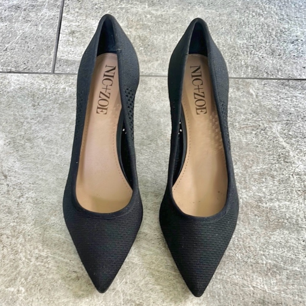 Nic+Zoe Black Pointed Toe Heels Size 7.5